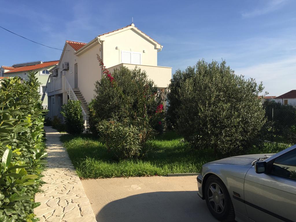 Apartments Villa Tribunj Tribalj Extérieur photo