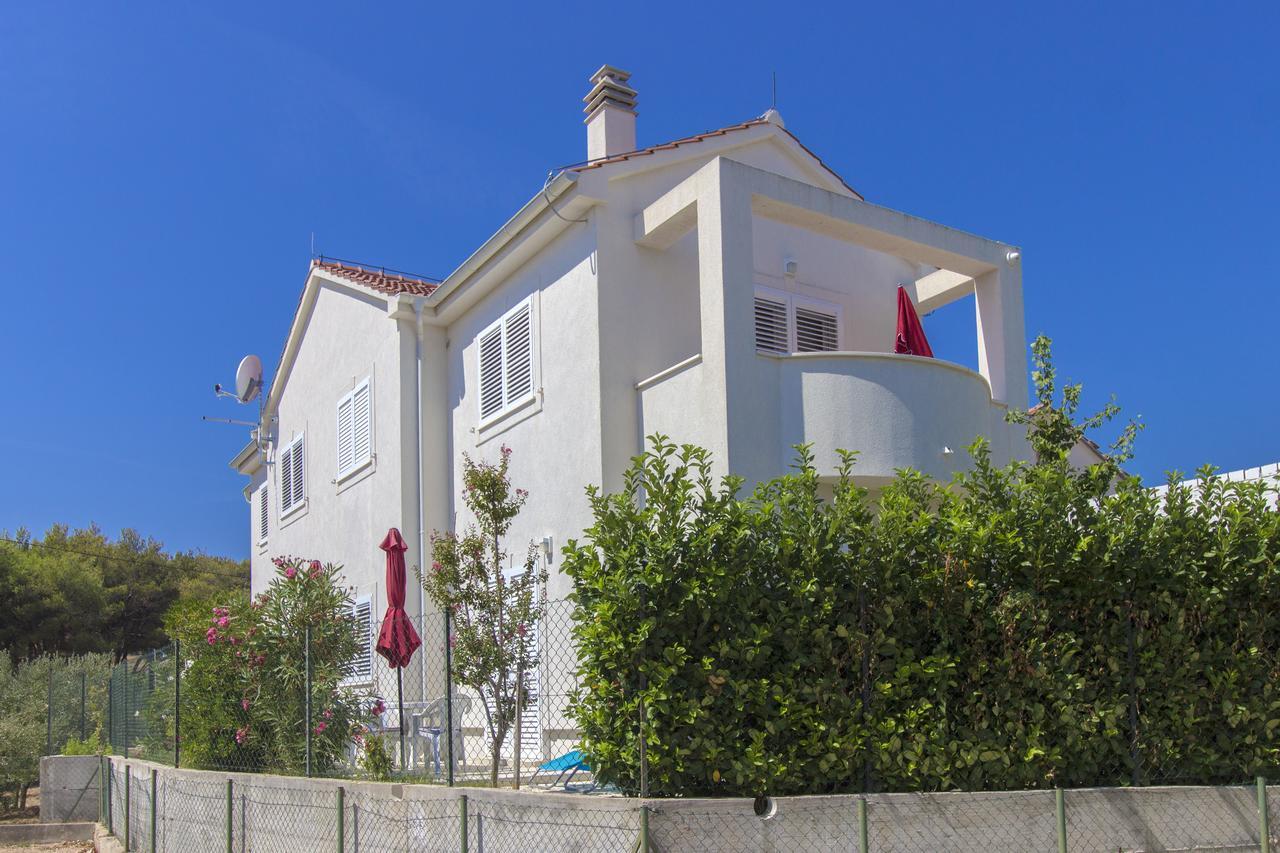 Apartments Villa Tribunj Tribalj Extérieur photo